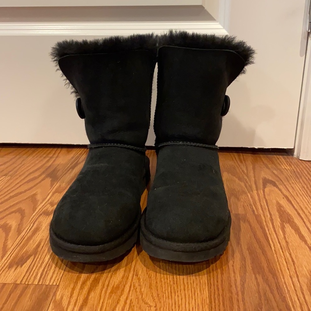 Ugg Mini Bailey Button Boot